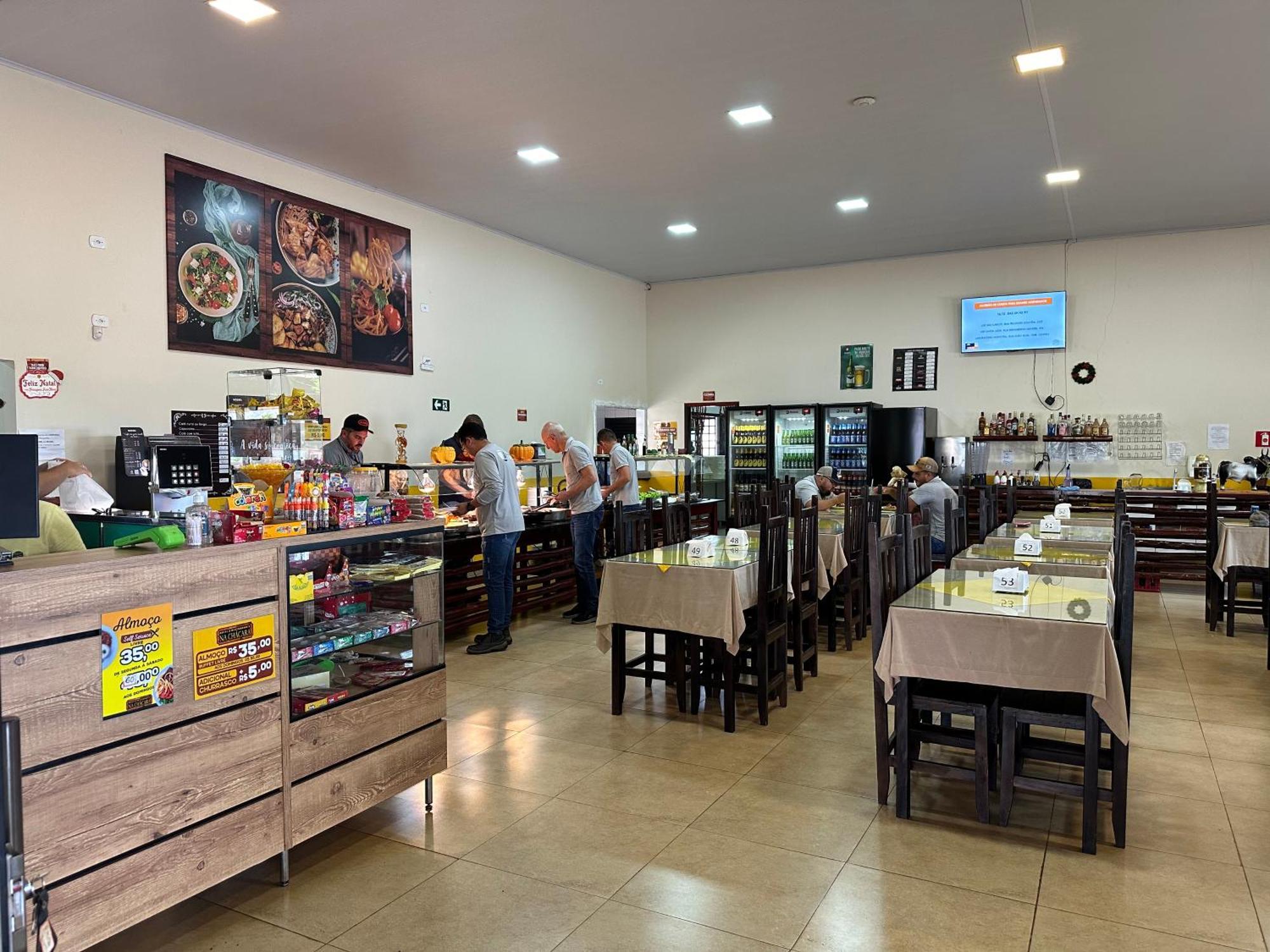 Hotel E Restaurante Na Chacara Dourados Bagian luar foto